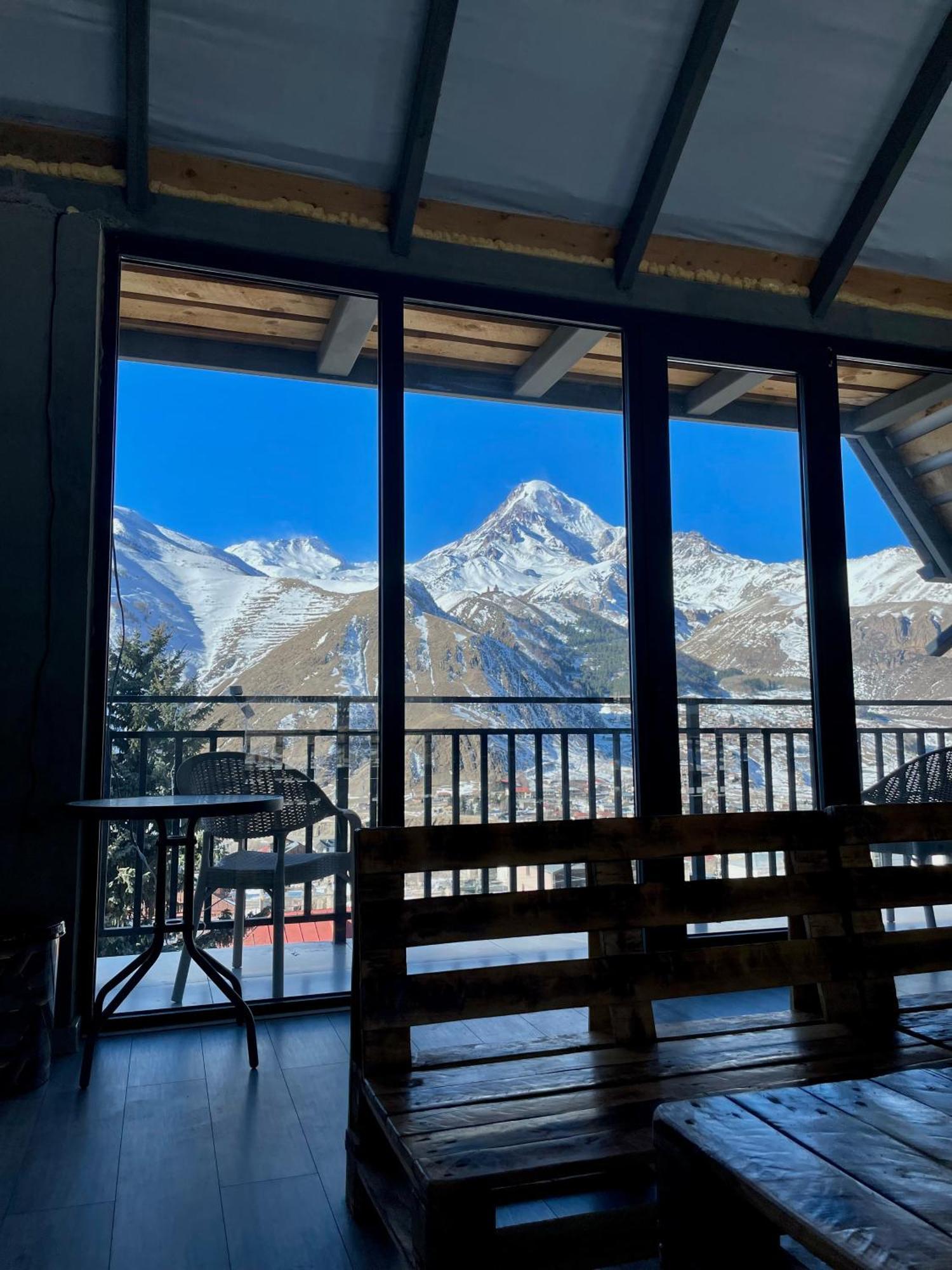 Hotel Planet Kazbegi Exterior foto