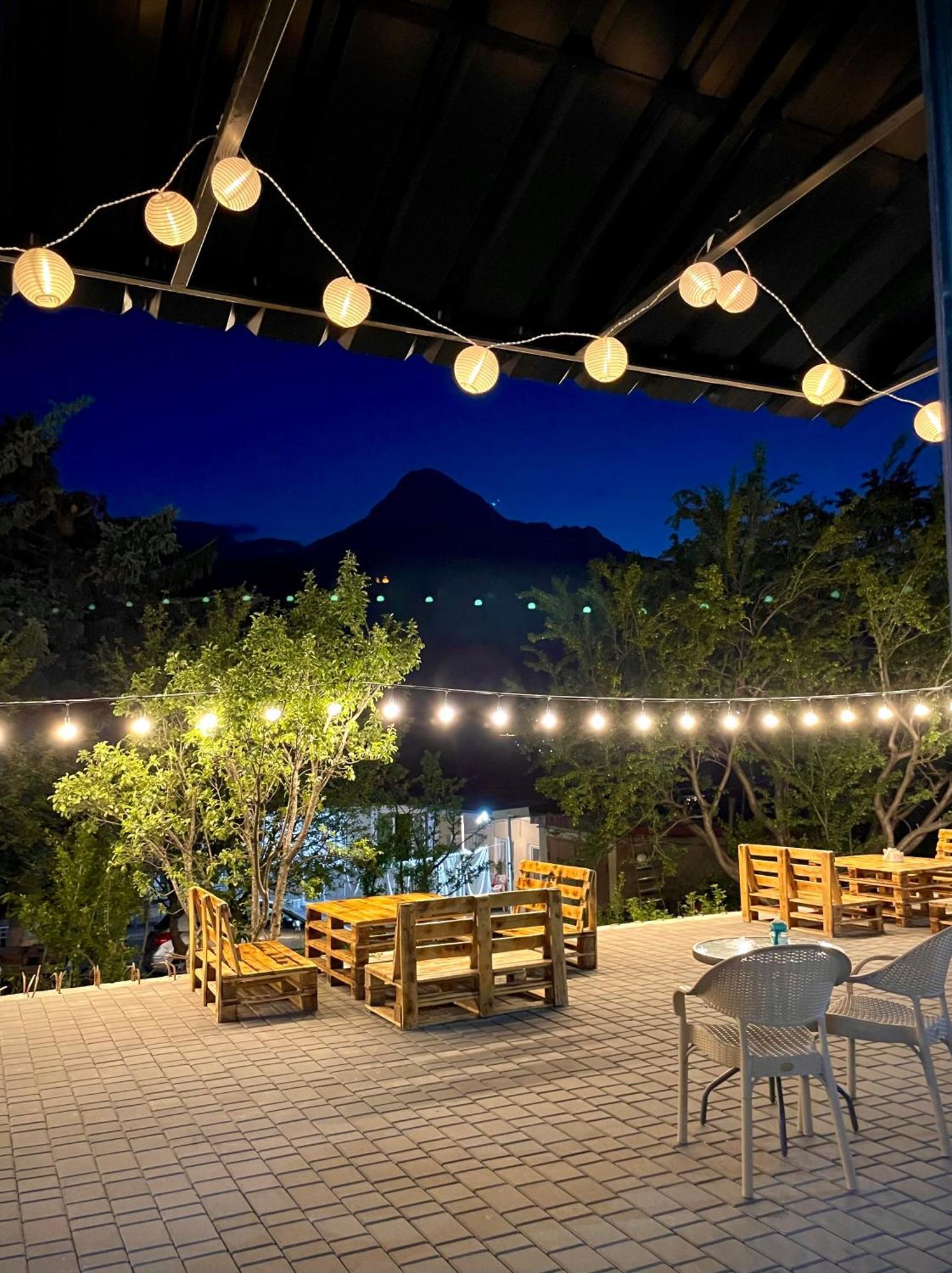 Hotel Planet Kazbegi Exterior foto