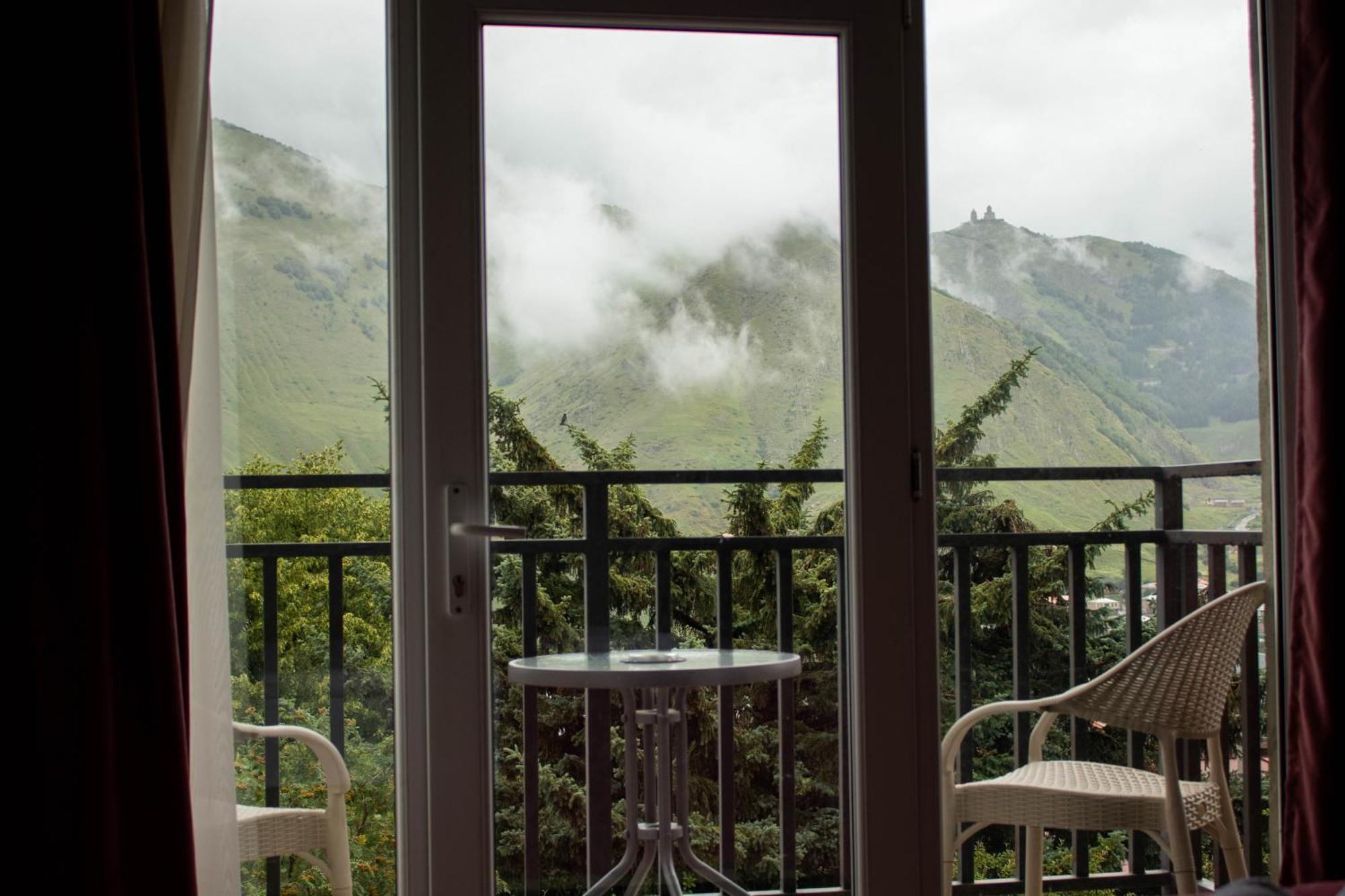 Hotel Planet Kazbegi Exterior foto